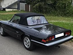Schwarz Gebraucht 1985 Alfa Romeo Spider Cabrio | 26.800 €