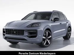 Grau Gebraucht 2024 Porsche Cayenne S SUV | 135.149 € (Fairer Preis)