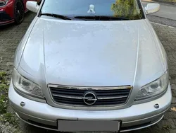 Silber Gebraucht 2001 Opel Omega Limousine | 600 € (Superpreis)