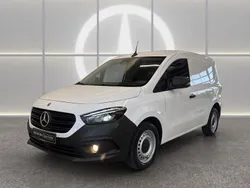 Weiß Gebraucht 2023 Mercedes Citan 112 Van / Kleinbus | 21.372 € (Fairer Preis)
