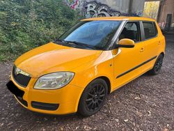 Gelb Gebraucht 2009 Skoda Fabia Kleinwagen | 1.799 € (Guter Preis)