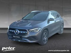 Grau Gebraucht 2023 Mercedes GLA200 Progressive SUV | 41.890 € (Etwas zu teuer)
