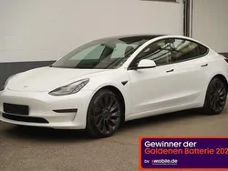 Weiß Gebraucht 2021 Tesla Model 3 Performance Limousine | 26.450 € (Guter Preis)