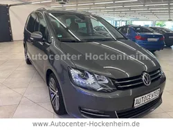Grau Gebraucht 2015 VW Sharan Highline Van / Kleinbus | 12.999 € (Fairer Preis)
