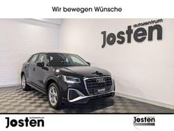 Schwarz (mythosschwarz metallic) Gebraucht 2025 Audi Q2 S-Line SUV | 32.490 € (Fairer Preis)