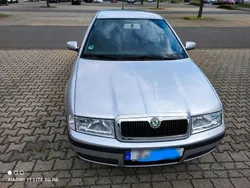 Silber Gebraucht 2008 Skoda Octavia Tour Limousine | 3.600 € (Fairer Preis)