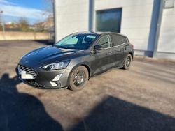 Grau Gebraucht 2021 Ford Focus Cool & Connect Limousine | 14.480 € (Guter Preis)