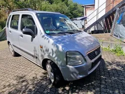 Silber Gebraucht 2002 Suzuki Wagon R+ Club Kombi | 777 € (Guter Preis)
