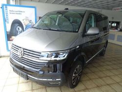 Mojave beige metallic/ deep bl Gebraucht 2023 VW T6.1 Highline Van | 64.999 €