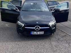 Schwarz Gebraucht 2019 Mercedes A180 Limousine | 22.000 € (Fairer Preis)