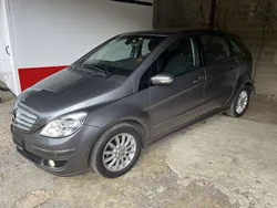 Grau Gebraucht 2008 Mercedes B170 Edition Van / Kleinbus | 7.700 € (Fairer Preis)