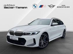 Alpinweiß uni Gebraucht 2023 BMW 330 M Sport Kombi | 44.911 € (Etwas zu teuer)