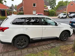 Weiß Gebraucht 2017 Mitsubishi Outlander SUV | 15.000 € (Guter Preis)