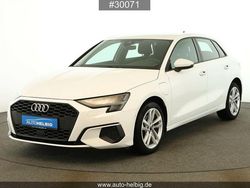 Weiß Gebraucht 2023 Audi A3 Ambiente Limousine | 22.990 € (Guter Preis)