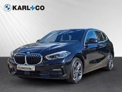 Schwarz Gebraucht 2021 BMW 118 Sport Line Kleinwagen | 22.188 € (Etwas zu teuer)