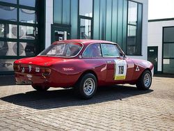 Rot Gebraucht 1970 Alfa Romeo 1750 Limousine | 88.840 €