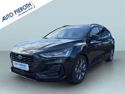 Agate black metallic Gebraucht 2024 Ford Focus ST-Line Kombi | 26.850 € (Fairer Preis)