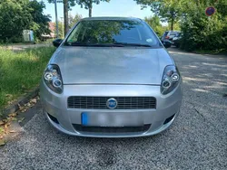 Silber Gebraucht 2007 Fiat Grande Punto Kleinwagen | 3.100 €