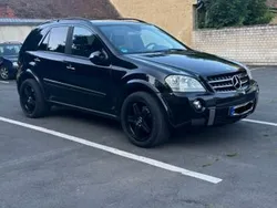 Schwarz Gebraucht 2006 Mercedes ML320 SUV | 10.000 € (Teuer)
