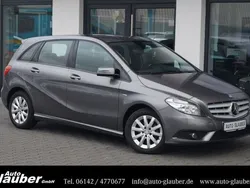 Grau Gebraucht 2011 Mercedes B180 Van / Kleinbus | 11.950 € (Teuer)