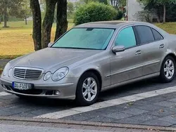 Gold Gebraucht 2004 Mercedes E200 Classic Limousine | 4.200 € (Fairer Preis)