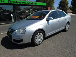 Silber Gebraucht 2006 VW Jetta Trendline Limousine | 3.990 € (Fairer Preis)