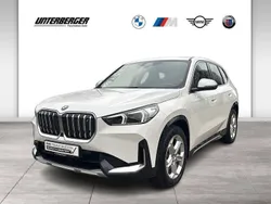 Weiß Gebraucht 2023 BMW iX1 xLine SUV | 45.960 € (Teuer)