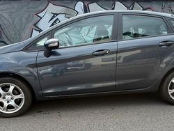 Grau Gebraucht 2010 Ford Fiesta Kleinwagen | 5.899 € (Fairer Preis)