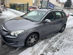 Grau Gebraucht 2012 Hyundai i30 Edition Kombi | 2.350 € (Guter Preis)