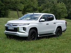 Weiß Gebraucht 2021 Mitsubishi L200 Abholung | 34.000 € (Etwas zu teuer)