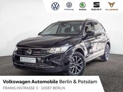 Schwarz Gebraucht 2023 VW Tiguan Life SUV | 30.330 € (Fairer Preis)