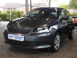 Quarzgrau metallic Gebraucht 2018 Skoda Fabia Ambition Kleinwagen | 11.890 € (Fairer Preis)