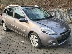 Grau Gebraucht 2010 Renault Clio II Luxe Limousine | 6.799 € (Teuer)