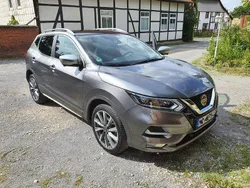 Grau Gebraucht 2020 Nissan Qashqai Tekna SUV | 17.300 € (Fairer Preis)