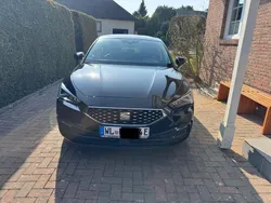 Schwarz Gebraucht 2020 Seat Leon XCELLENCE Limousine | 18.500 € (Fairer Preis)