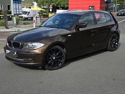 Braun Gebraucht 2010 BMW 120 Lifestyle Kleinwagen | 6.299 € (Teuer)