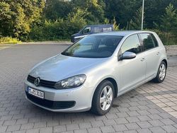Silber Gebraucht 2011 VW Golf VI Style Limousine | 5.900 € (Fairer Preis)