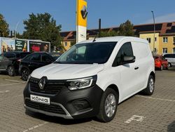 Weiß Gebraucht 2023 Renault Kangoo Rapid Extra Van / Kleinbus | 19.988 € (Fairer Preis)