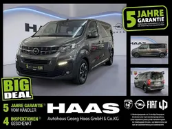 Mondstein grau/e:vulkan grau (metallic) Gebraucht 2021 Opel Zafira Life Van | 28.480 € (Superpreis)