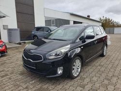 Schwarz Gebraucht 2014 Kia Carens Van / Kleinbus | 7.880 € (Fairer Preis)