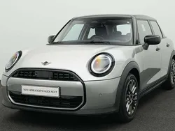 Grau Gebraucht 2024 Mini Cooper Classic Kleinwagen | 27.802 € (Guter Preis)