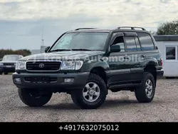Grün Gebraucht 1999 Toyota Land Cruiser Executive SUV | 12.999 €
