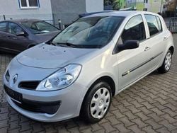 Platingrau Gebraucht 2009 Renault Clio II Extreme Kleinwagen | 3.148 € (Fairer Preis)