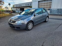 Grau Gebraucht 2005 VW Golf IV Limousine | 2.400 € (Fairer Preis)