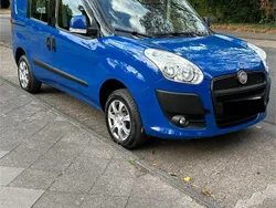 Blau Gebraucht 2010 Fiat Doblò Van / Kleinbus | 3.950 € (Guter Preis)