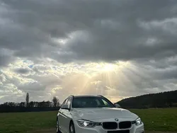 Weiß Gebraucht 2015 BMW 318 M Sport Kombi | 10.099 € (Fairer Preis)