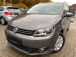 Grau Gebraucht 2014 VW Touran Cup Van / Kleinbus | 7.450 € (Guter Preis)