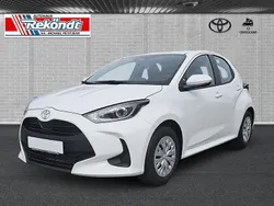 Weiß Neu 2025 Toyota Yaris Hybrid Comfort Limousine | 23.190 € (Guter Preis)