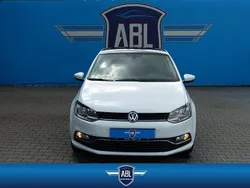 Weiß Gebraucht 2016 VW Polo Allstar Limousine | 8.990 € (Fairer Preis)