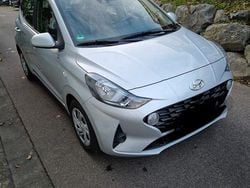Silber Gebraucht 2021 Hyundai i10 Trend Kleinwagen | 9.999 € (Superpreis)